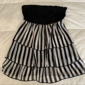 January 7 Strapless Blouse M